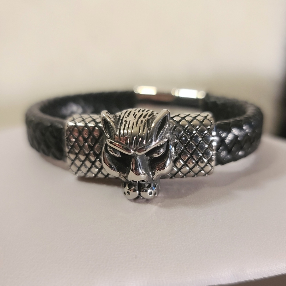 NWT Genuine Leather Leopard Bracelet